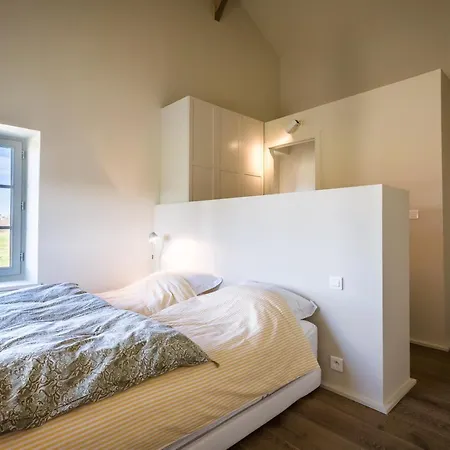 Sleeps 4 Pool Wifi Vila *